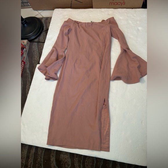 Bardot solange off the shoulder midi dress sheath flare sleeves - Picture 9 of 13